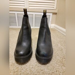 Dr. Martens Heels size 9